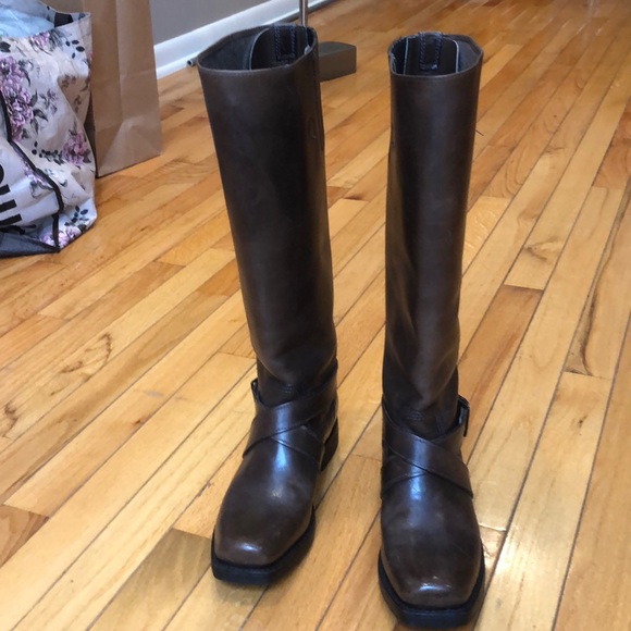 Frye Shoes - EUC FRYE BROWN LEATHER HARNESS BOOTS